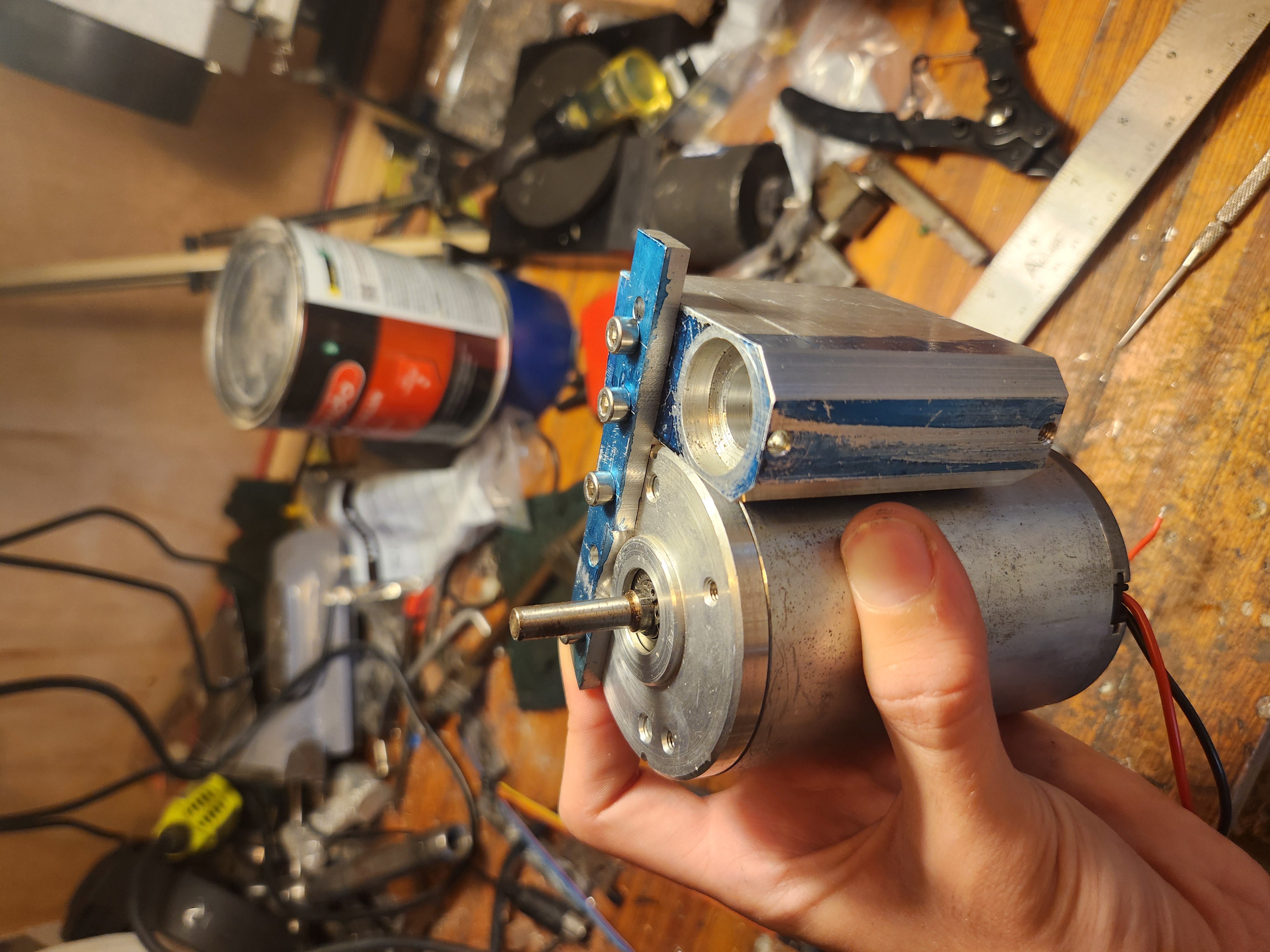 Cutting bearing seats and drilling main hole